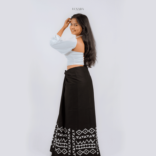 The 'Rataa' Sarong - Black & White