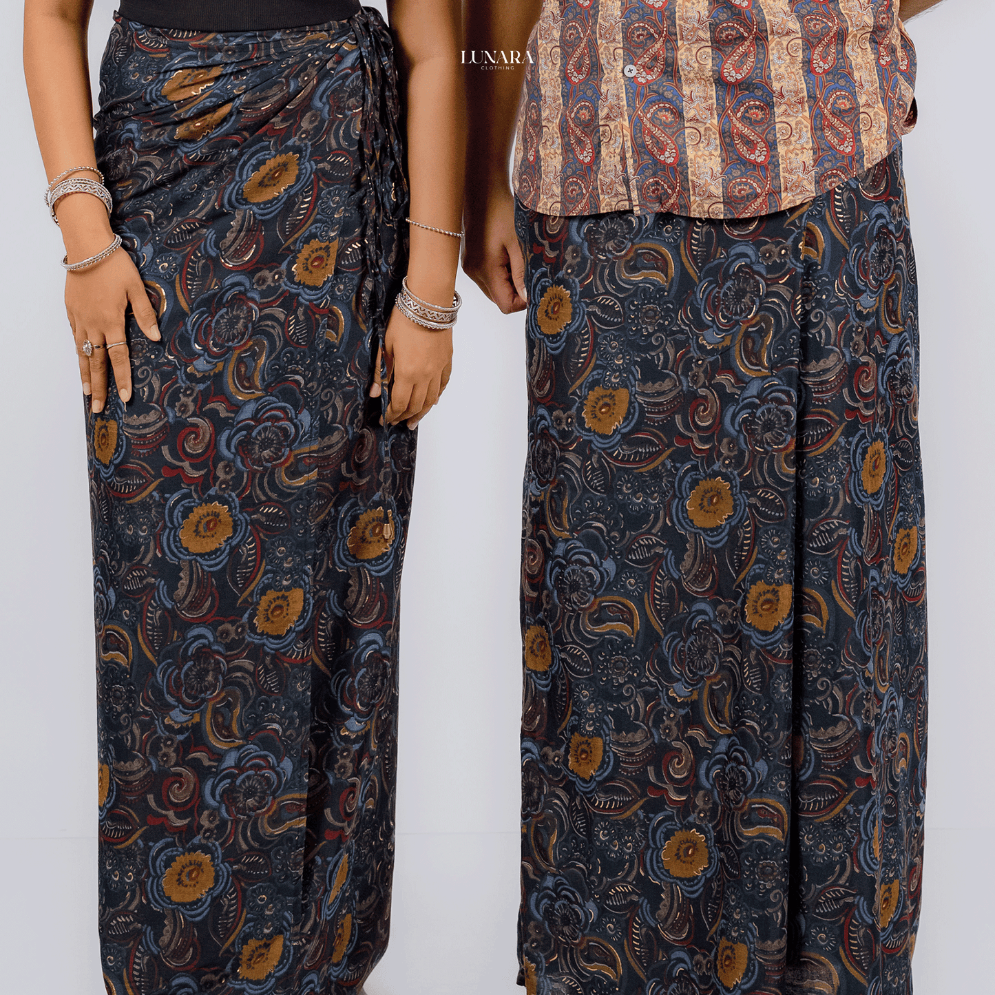 Golden Petal Printed Lungi - Dark Blue